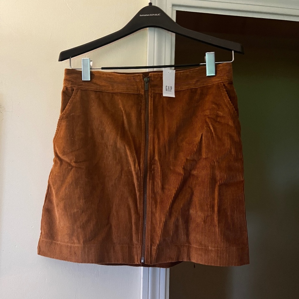 NWT Gap corduroy skirt